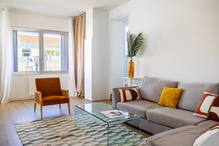 Grande Maison Familiale En Ville Avec Jacuzzi - Lagord