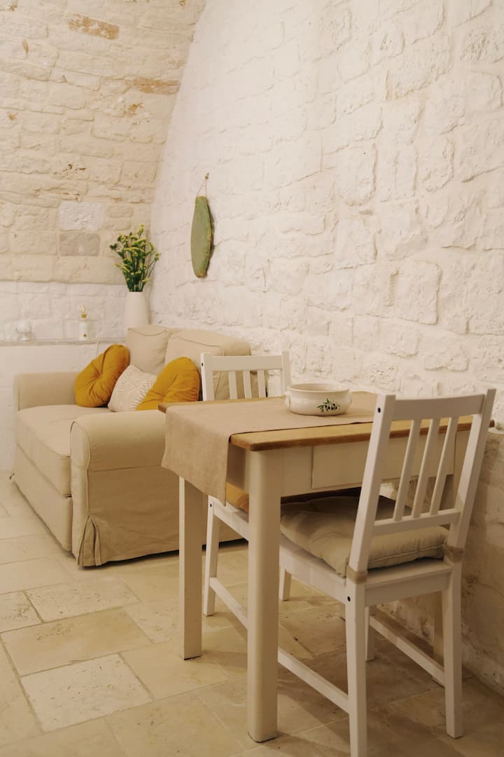 Casa Matteotti - A Cozy Apulian Stone Apartment - Conversano