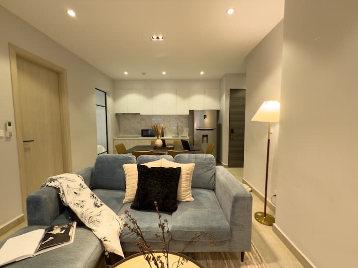 So Living | Perfect Work & Stay 2 Br+ Office, 2 Ba - Phnom Penh