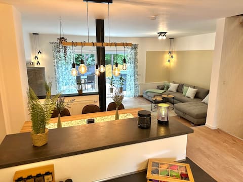House by the forest – Jacuzzi – Garden – Fireplace – Kitchen