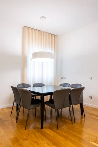 Floresa Vatican Elite: Luxury Stay Near Vatican gallery image 5