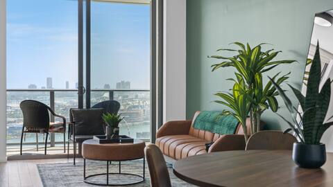 Top performing Airbnb: Modern High-rise | Water Views | Downtown Miami in Mdcc
