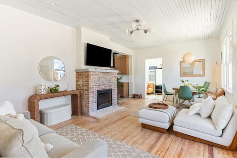 Successful Airbnb property: Newly Renovated Fire Island Escape|Perfect Getaway in Fire Island