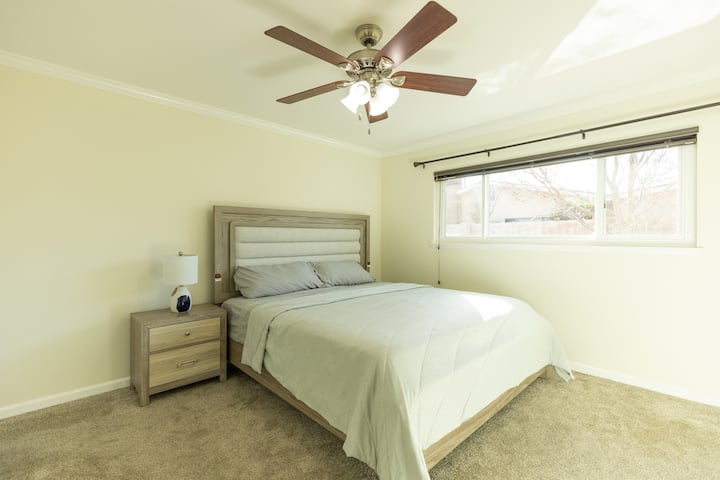 საძინებელი 1