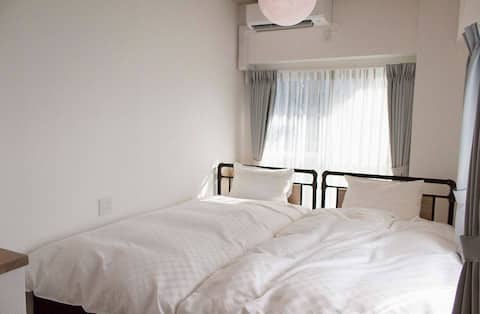 Good access to Disney and the city center/b01