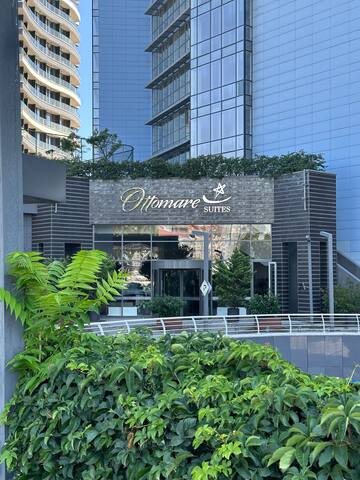 ‘King Suite Private Jacuzzi And Private Bathtub’ gallery image 3