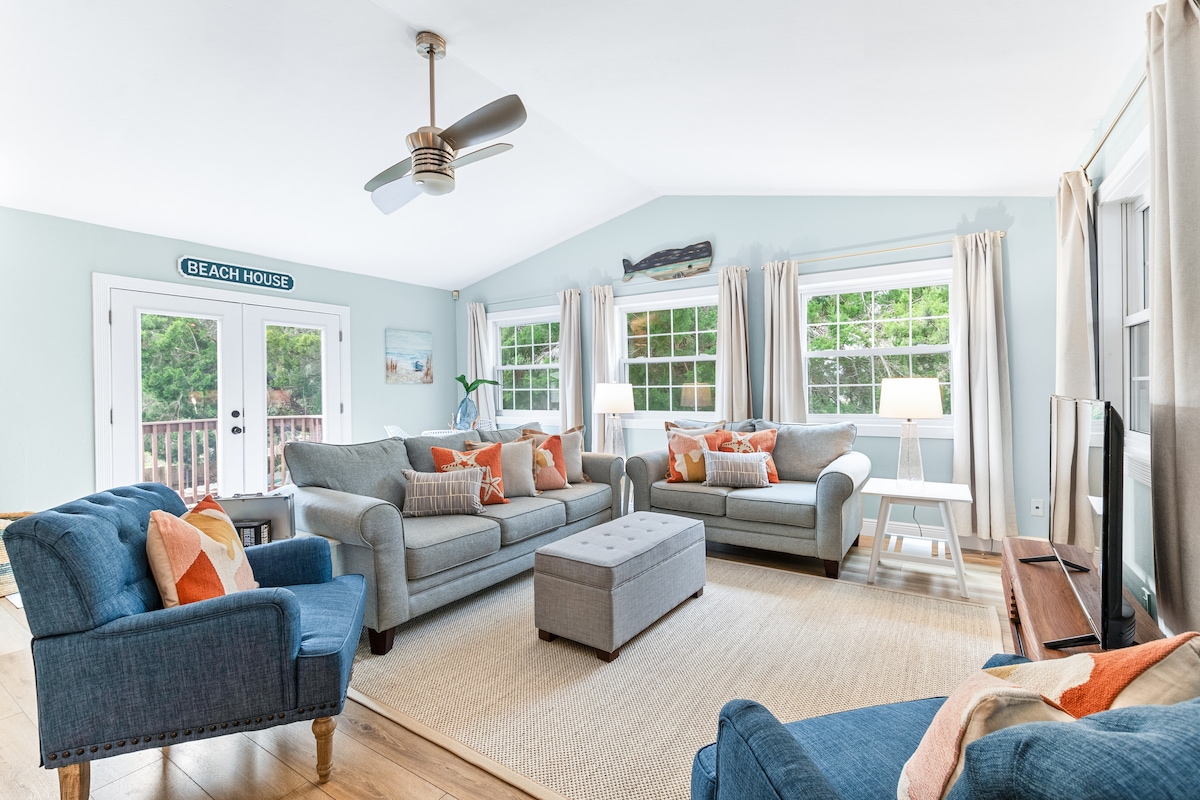 Top performing Airbnb: Palm Paradise • Private Pool • Dogs • Walk 2 Beach in Butler Beach