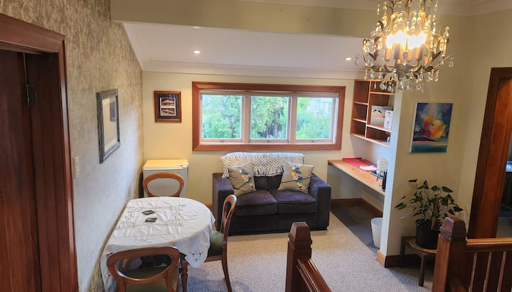 "La Casa" - Art Deco - Family Stay (Three Rooms) - Napier