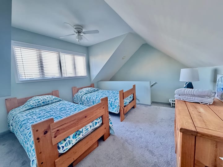 2 twins with large closet and dresser 