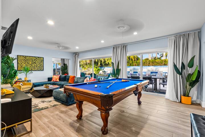 Seabreeze | 6BR + Heated Pool | Steps to Beach gallery image 2