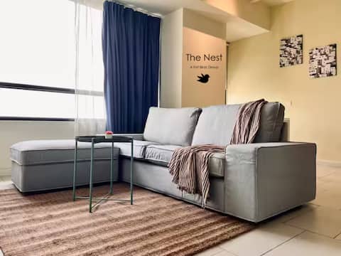 4- F22001 Lark 1BR | Tamarind | Wifi&Netflix |