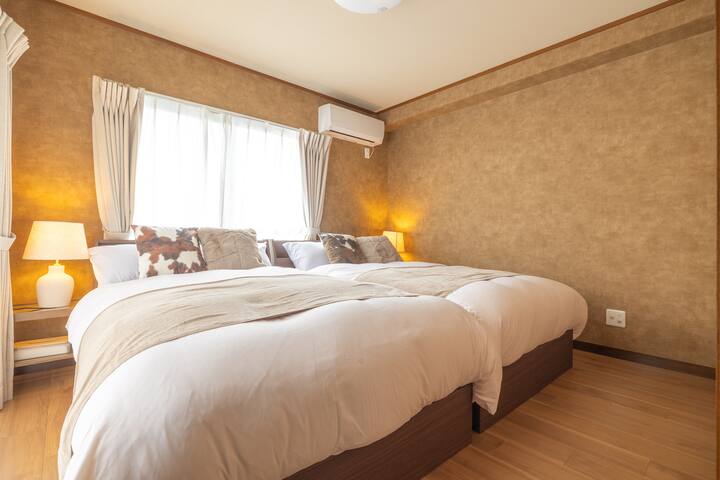 家族やグループ旅行に最適！相撲両国で8BR/3BA！15名OKな広々197㎡貸切/3駅利用＆駐車場付 gallery image 3