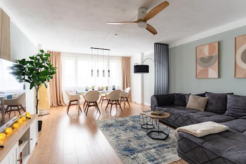 Beliebte Airbnb-Anzeige: Central, near the MAIN TRAIN STATION, supermarket+train on site in Vahrenwald