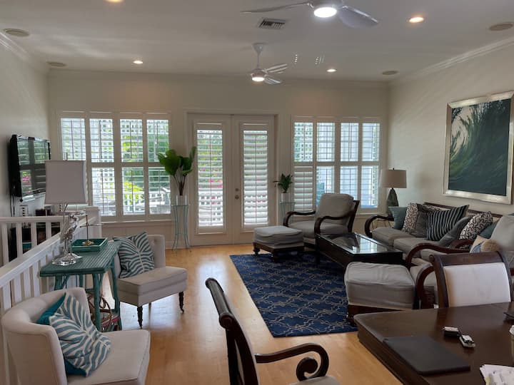 Duplex Heated Pool Walk To Beach - Anna Maria, FL
