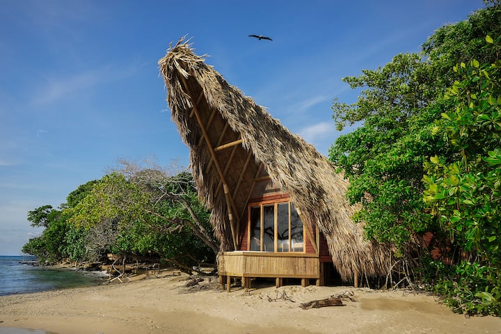 King Ocean View Bungalow In Corona Island - Islas del Rosario
