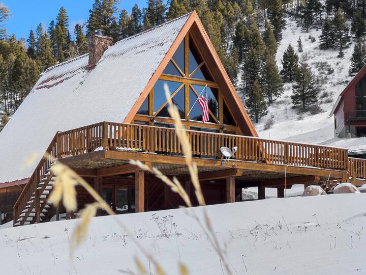 The Aspen A-Frame | Sauna, Hot Tub, Mountain Views