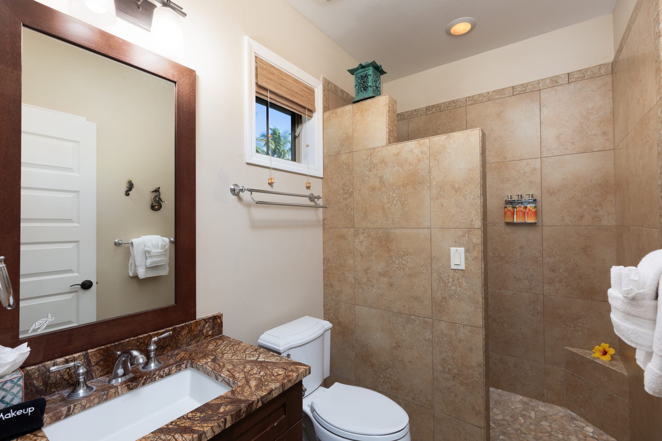 Home in Waimea · ★5.0 · 4 bedrooms · 6 beds · 3 baths - Image 19