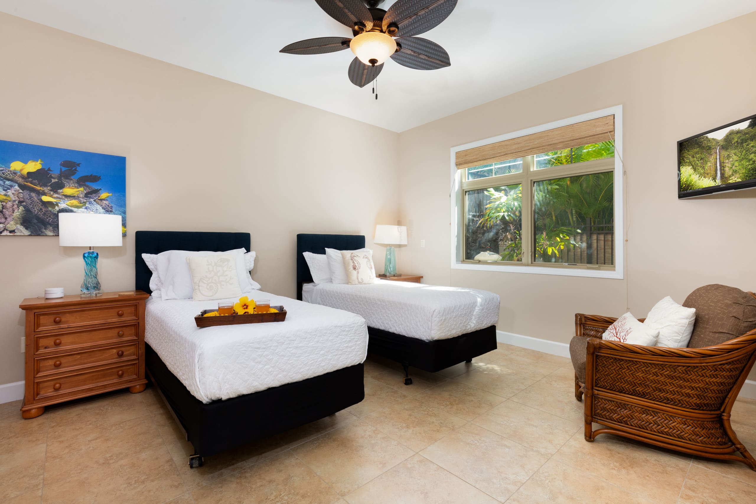 Home in Waimea · ★5.0 · 4 bedrooms · 6 beds · 3 baths - Image 12