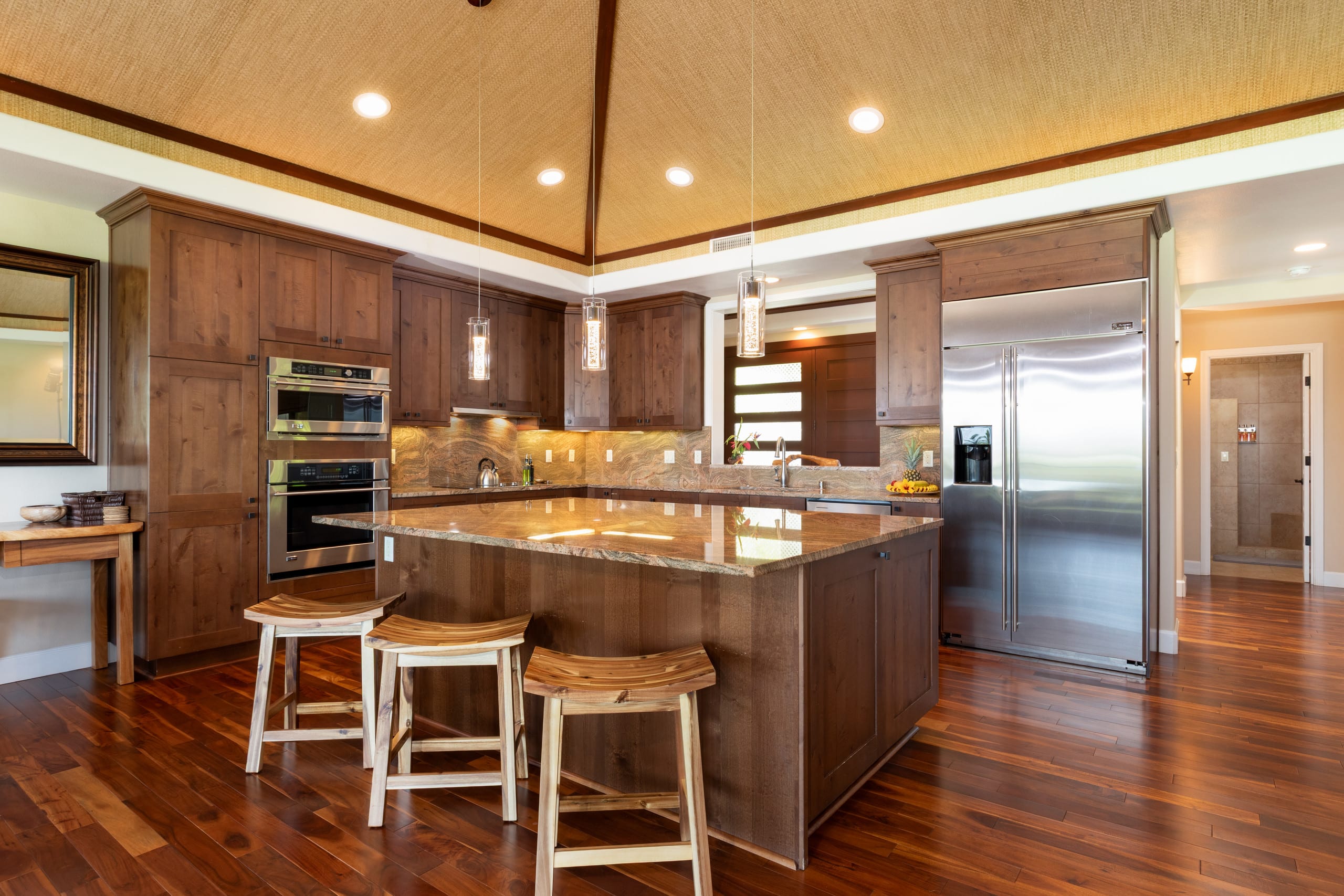Home in Waimea · ★5.0 · 4 bedrooms · 6 beds · 3 baths - Image 5