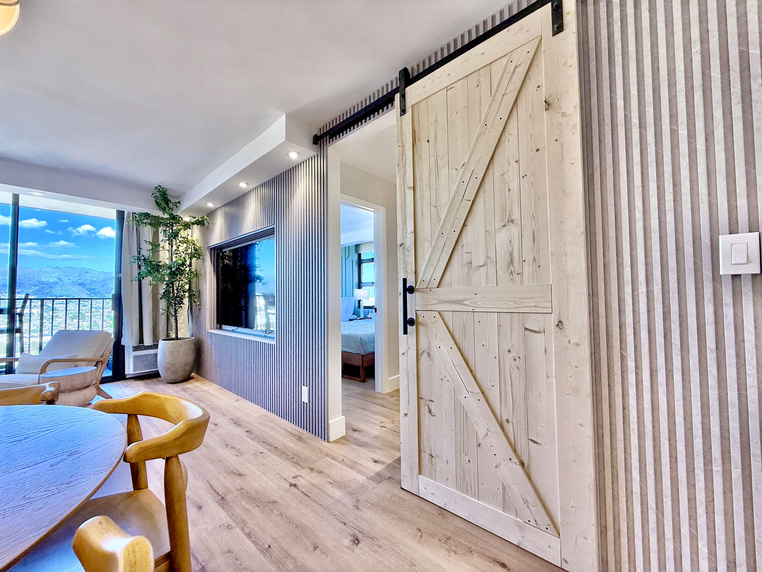 34FL-Upscale Mountain View 1BR-Waikiki w/Parking - Image 11