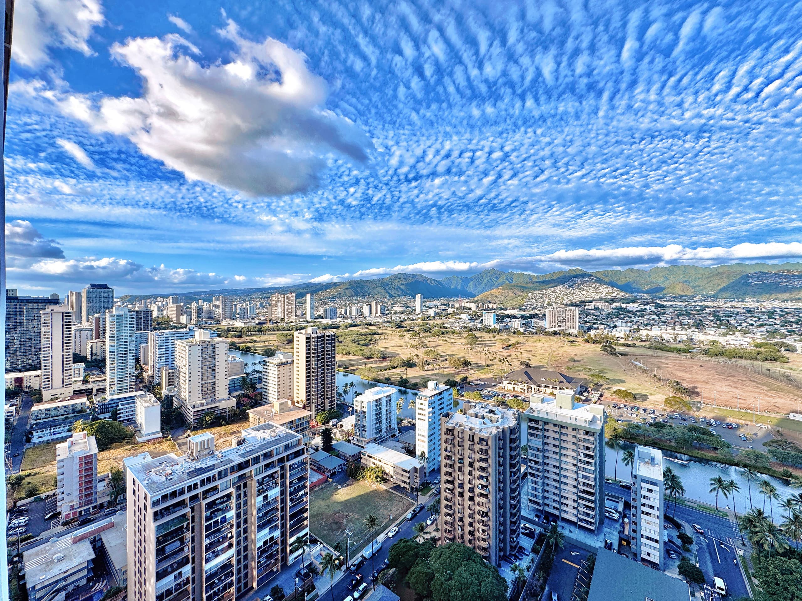 34FL-Upscale Mountain View 1BR-Waikiki w/Parking - Image 41
