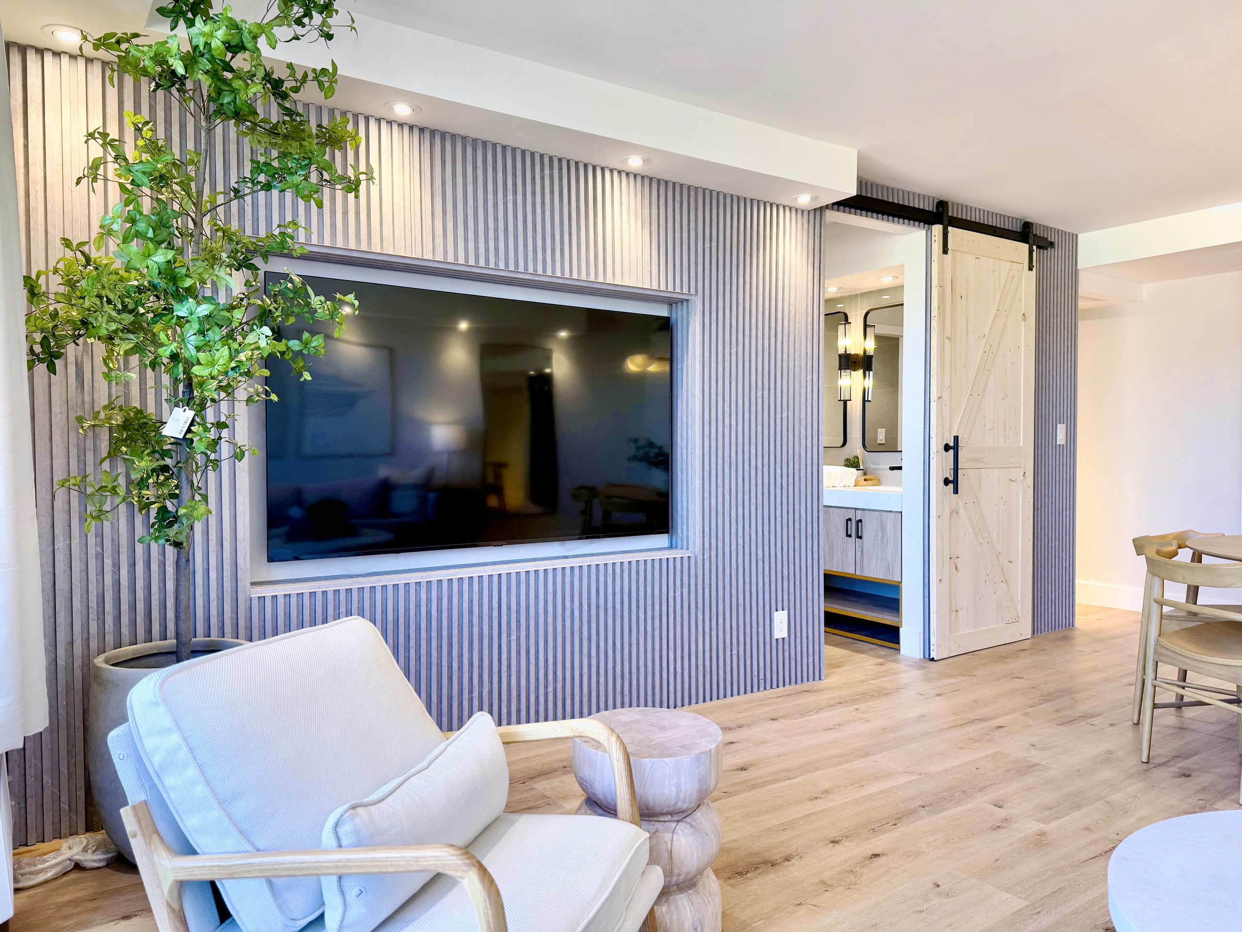 34FL-Upscale Mountain View 1BR-Waikiki w/Parking - Image 10