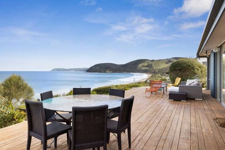 Views Forever – The Perfect Coastal Escape gallery image 3