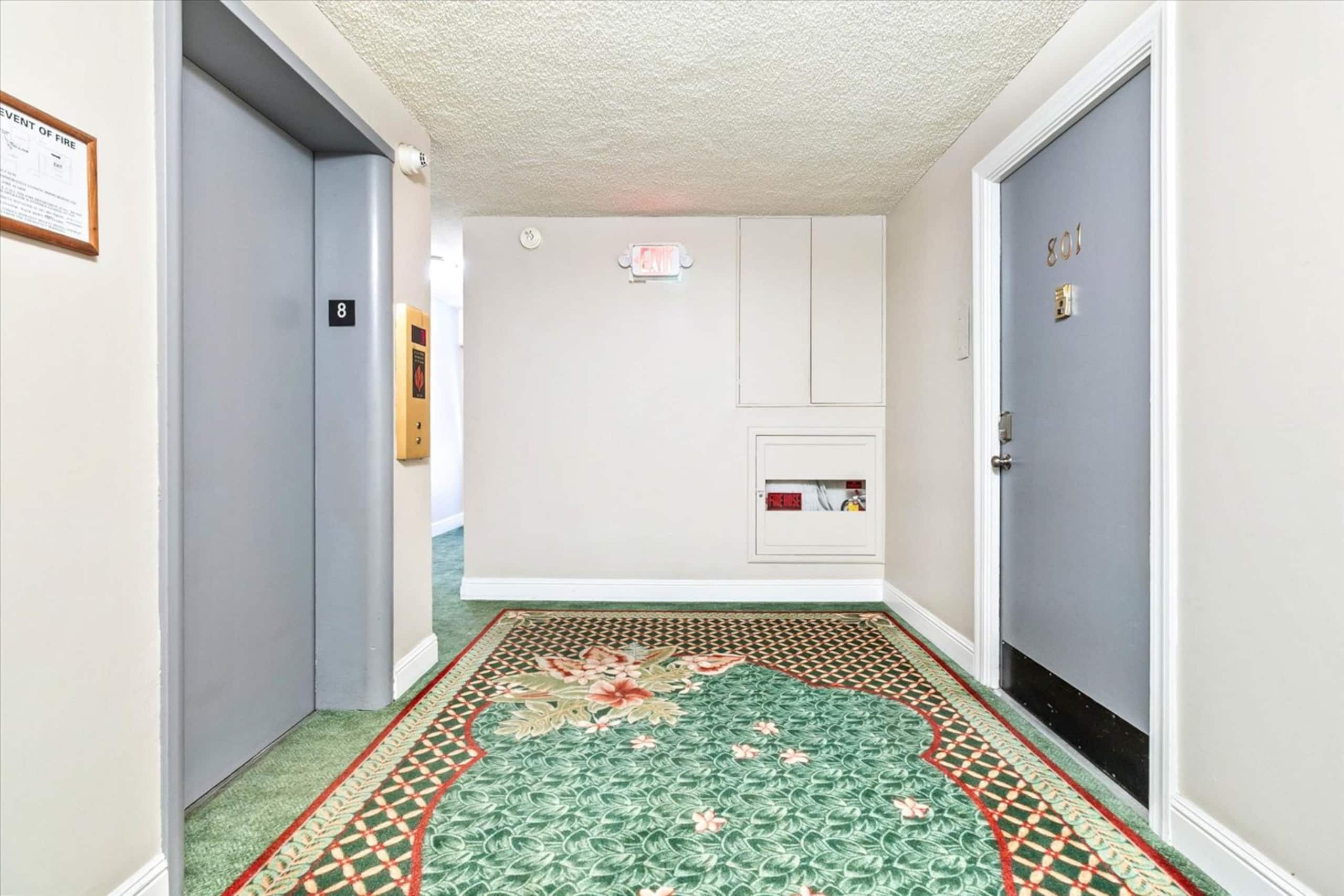 NEW Upgraded Condo, A/C, Oceanview + Parking - Image 42