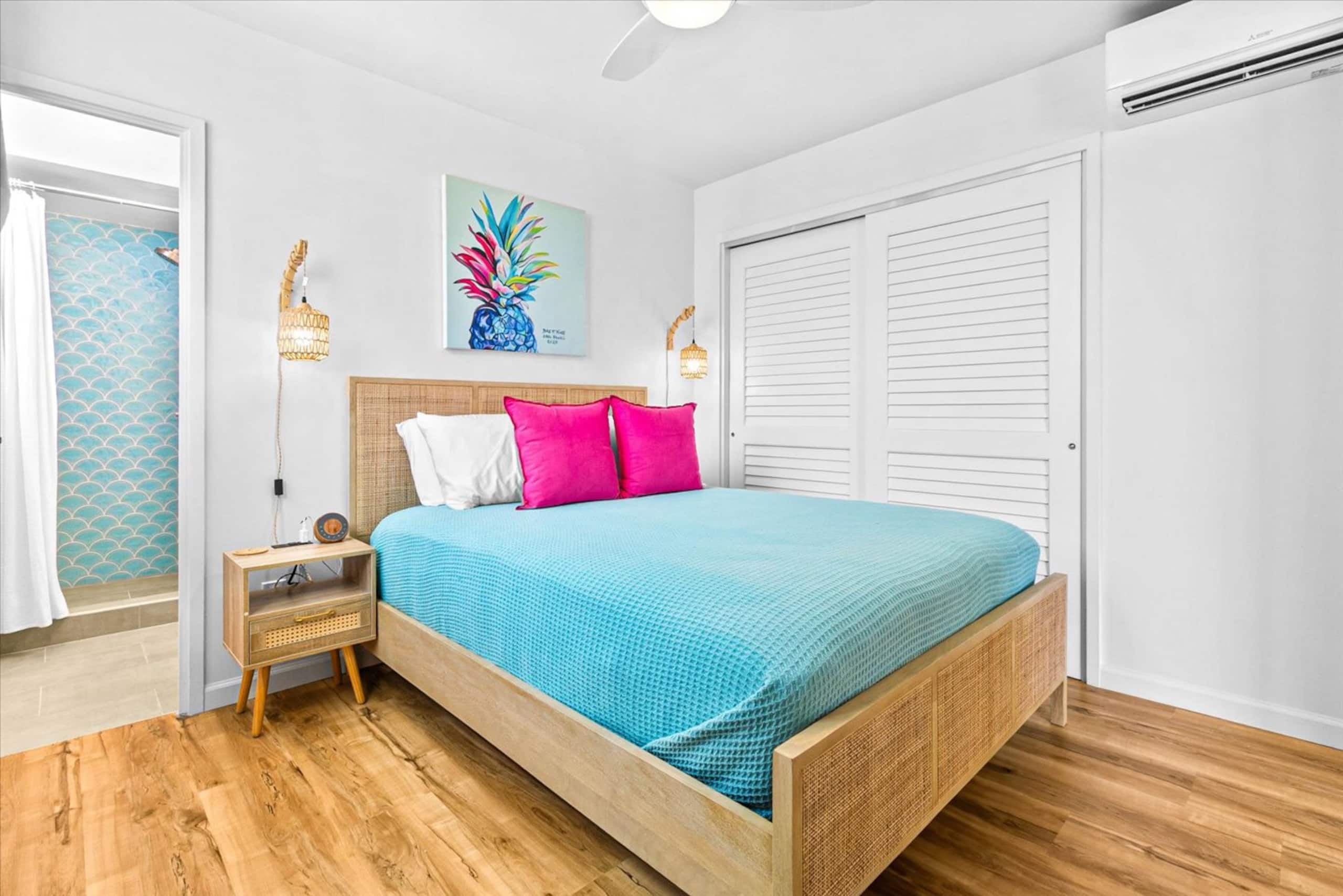 NEW Upgraded Condo, A/C, Oceanview + Parking - Image 25