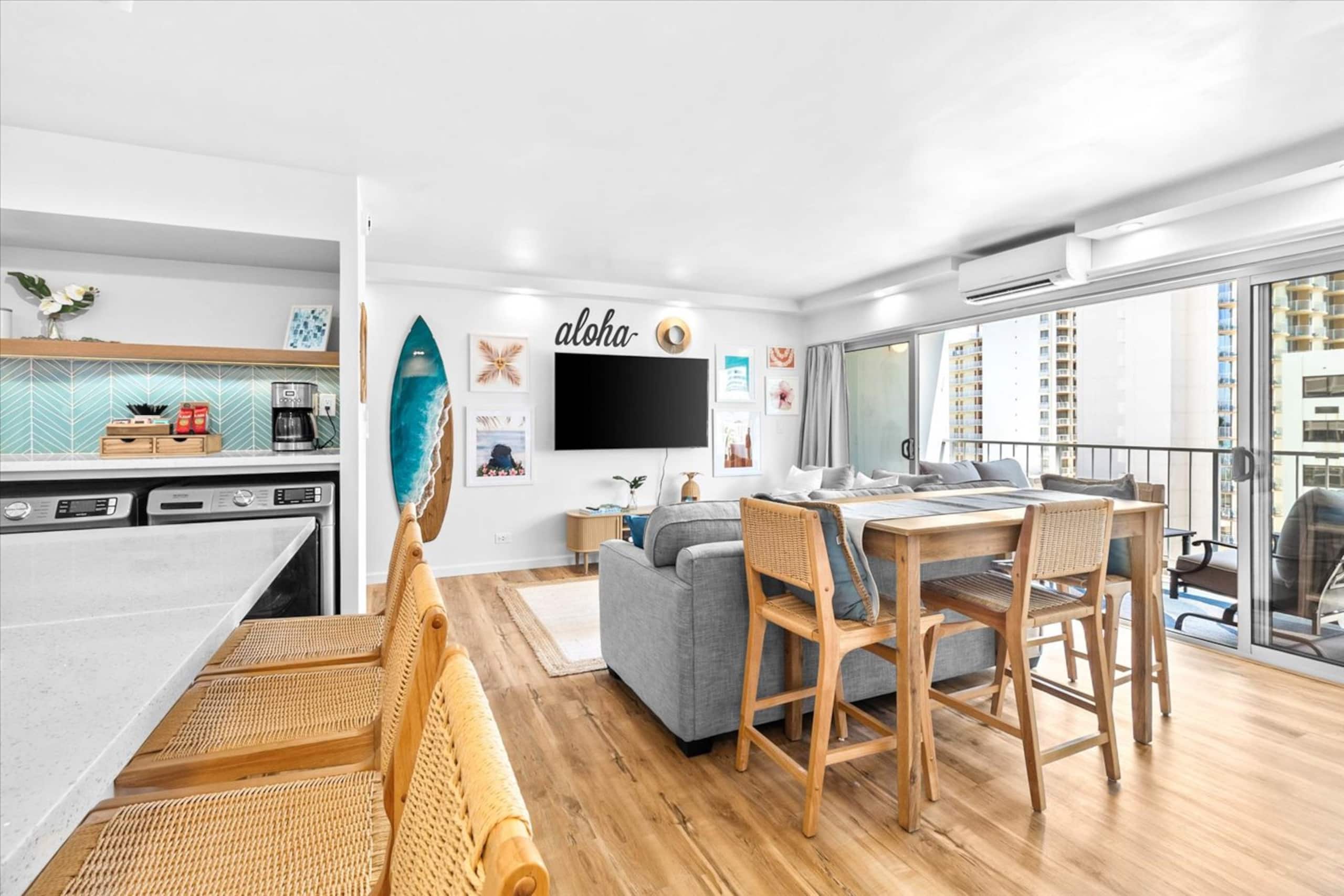 NEW Upgraded Condo, A/C, Oceanview + Parking - Image 8