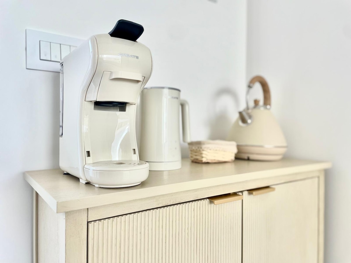 Koffiezetapparaat, melk en waterkoker 