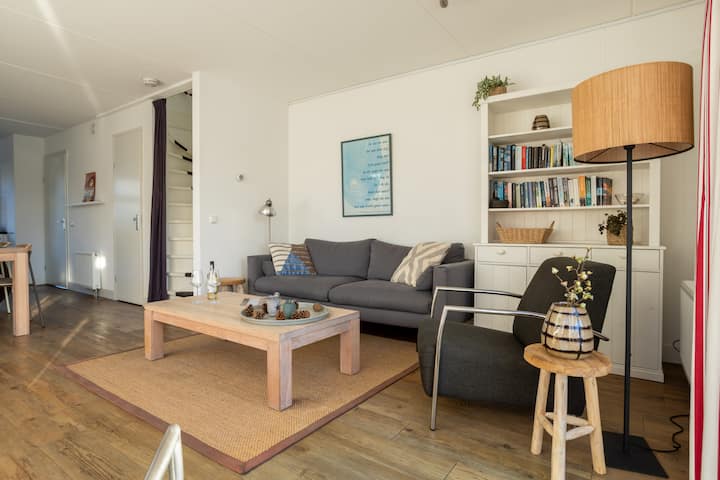 Luxe 6 Pers. Familiehuis Met Eigen Aanlegsteiger - Friesland