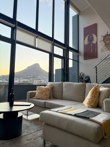 Hippo Cave Pent-House Apartment