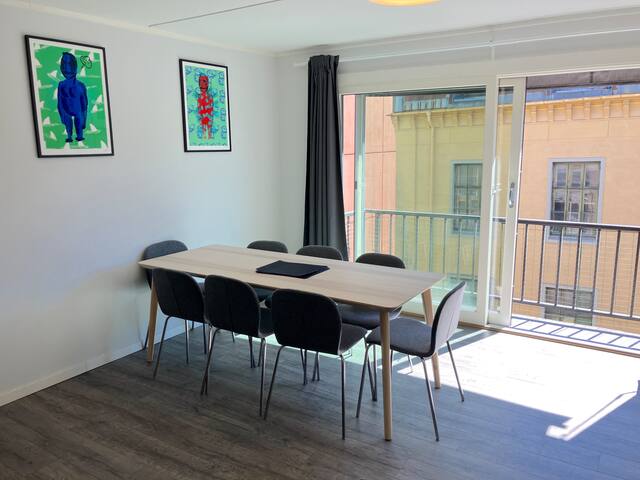 3BR Toppleilighet i sentrum med gratis parkering gallery image 5