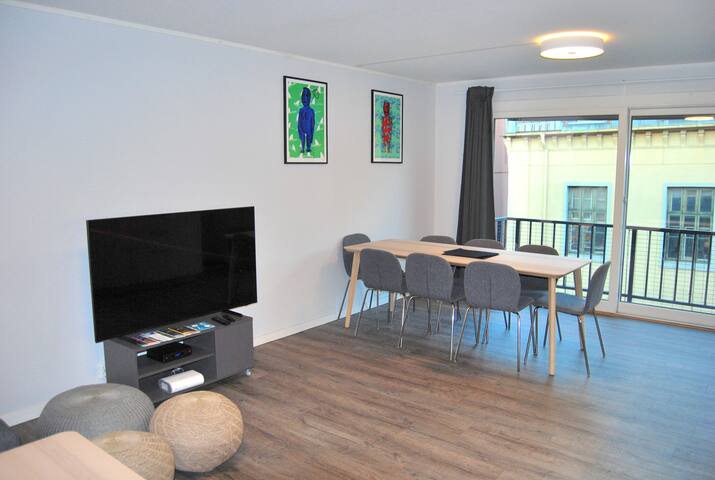 3BR Toppleilighet i sentrum med gratis parkering gallery image 4