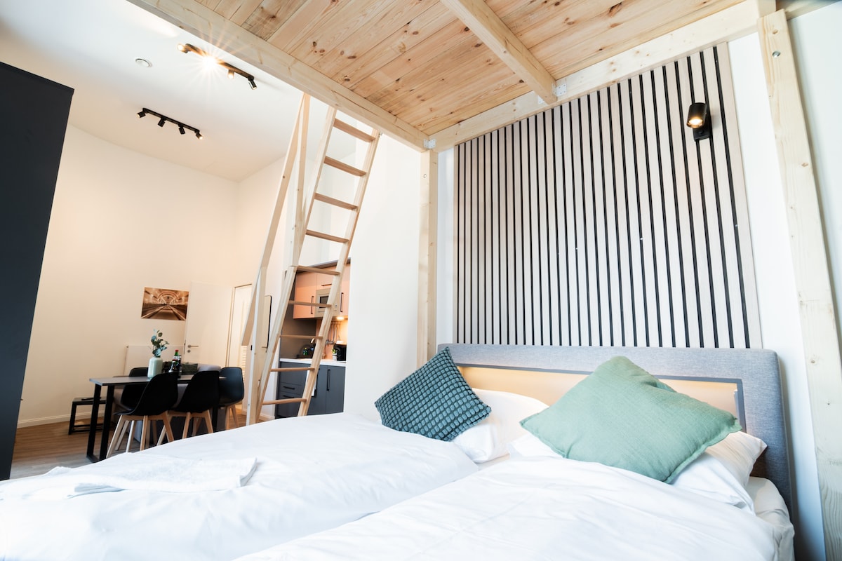 Popular Airbnb listing: Septuple Apartment in Barmbek Süd