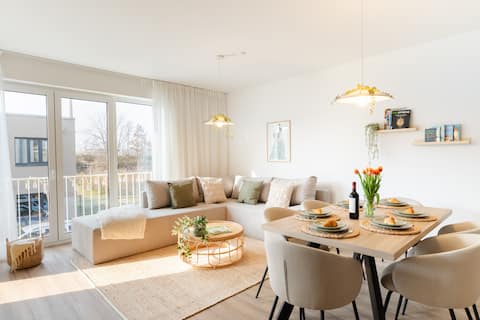 Erfolgreiche Airbnb-Immobilie: Luxurious large apartment | Balcony & top amenities in Leipzig