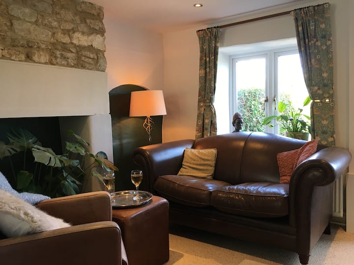 Frog Cottage - Stroud, UK