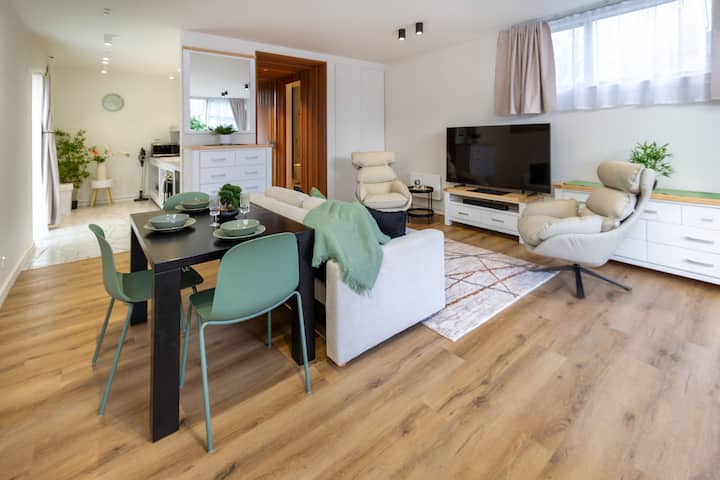 Luxury King Studio With Spa And Private Carpark - Christchurch