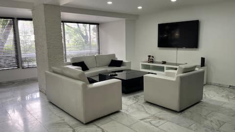 Anuncio de Airbnb popular: 5-star apartment en Usaquén