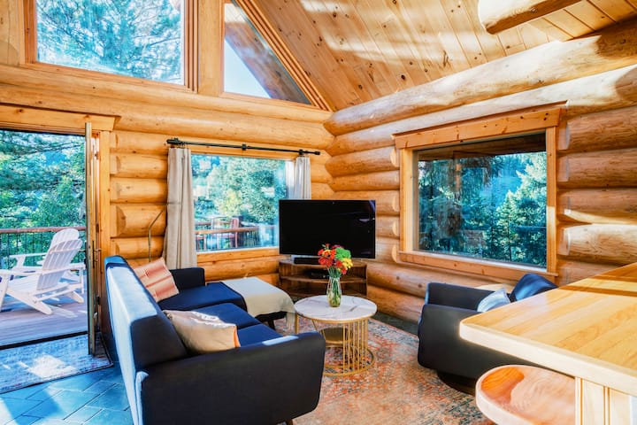 Creekside Retreat | Hot Tub, Fireplaces & Views