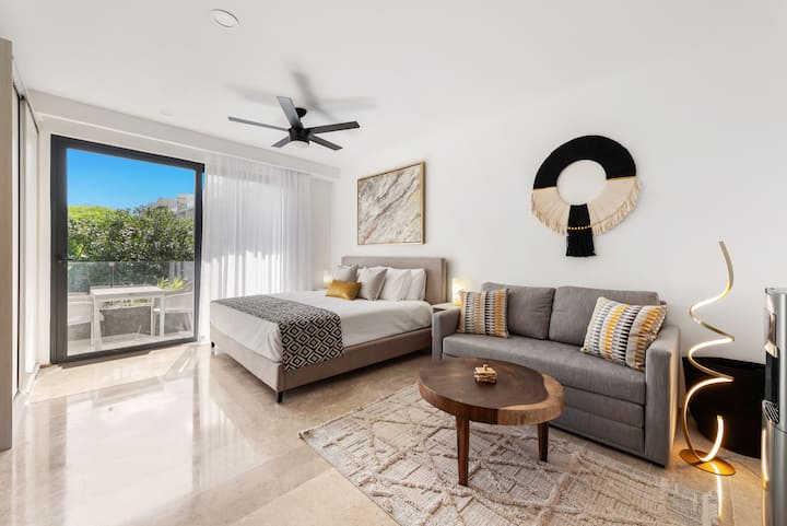 Modern & Cozy Studio W/ Rooftop Pool & Gym - Cozumel