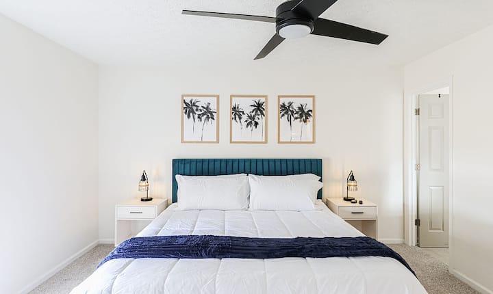 Krevat dopio "king" me çarçafë luksozë për suitën tënde kryesore