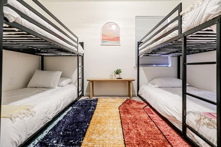 Dy krevate marinarë në dhomën tënde të tretë të gjumit