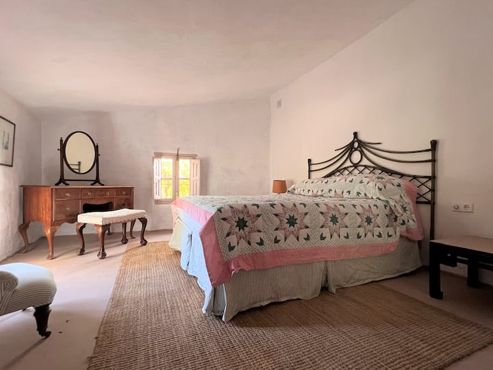 Chambre 3 premier étage deuxième maison / Bedroom 3 first floor second house