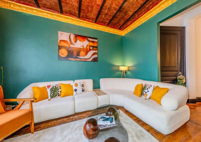 Perfect Apartment on Istiklal Street, Elevator,AC gallery image 5