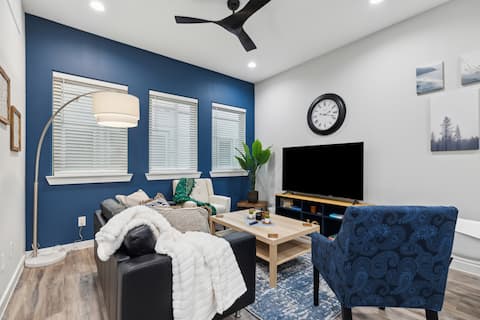 Top Airbnb: The Opal 2BD House: 7ST Walkable, Vibrant & Homey! in Fort Worth