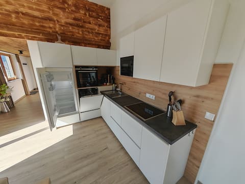 Top Airbnb: Martin's Chicken Hut in Piesendorf
