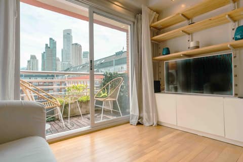 Anuncio de Airbnb popular: Super bright apartment with pool and good views en Puerto Madero