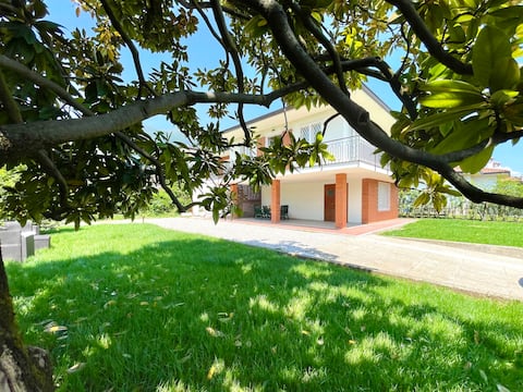 D1MORA Civic96 detached house with garden